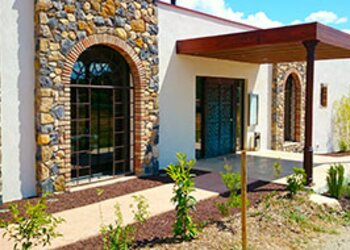 Top Holiday Homes | Bed and breakfast