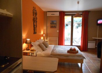 Top Holiday Homes | Bed and breakfast