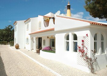 Top Holiday Homes | Bed and breakfast