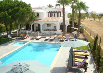 Top Holiday Homes | Bed and breakfast
