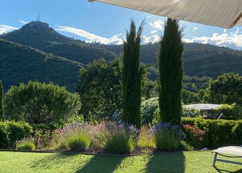Top Holiday Homes | Bed and breakfast