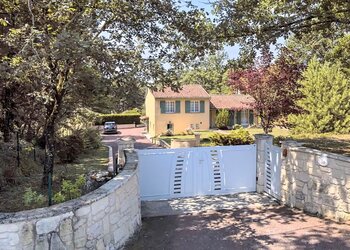Top Holiday Homes | Bed and breakfast