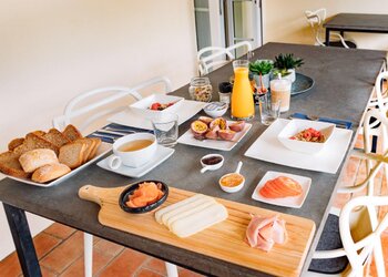 Top Holiday Homes | Bed and breakfast