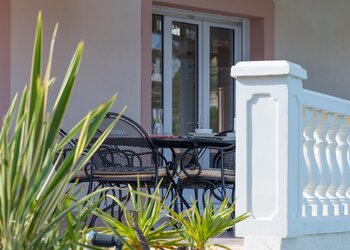Top Holiday Homes | Bed and breakfast