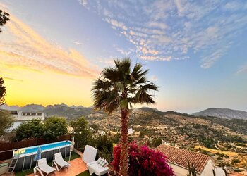 Top Holiday Homes | Bed and breakfast