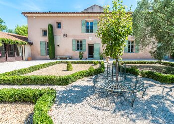 Top Holiday Homes | Bed and breakfast