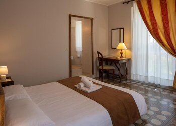 Top Holiday Homes | Bed and breakfast