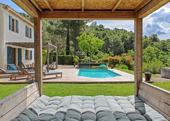 Top Holiday Homes | Bed and breakfast